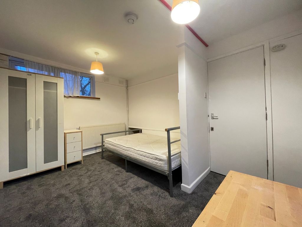 Property photo 1 of 7 Picture No. 12