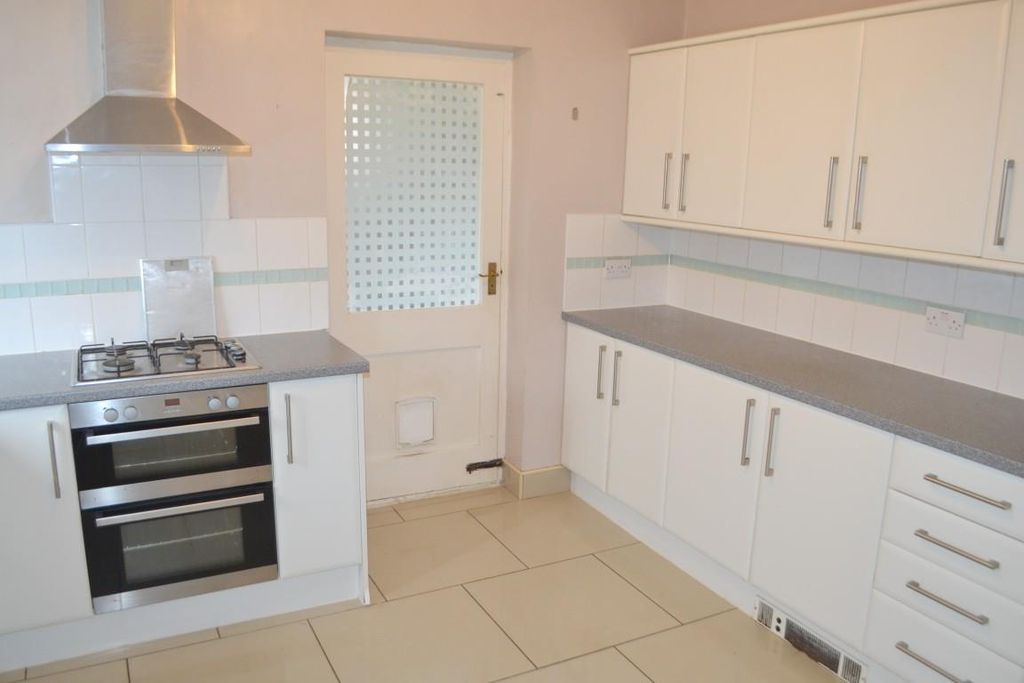 Property photo 2 of 15 Kitchen (Medium).Jpg