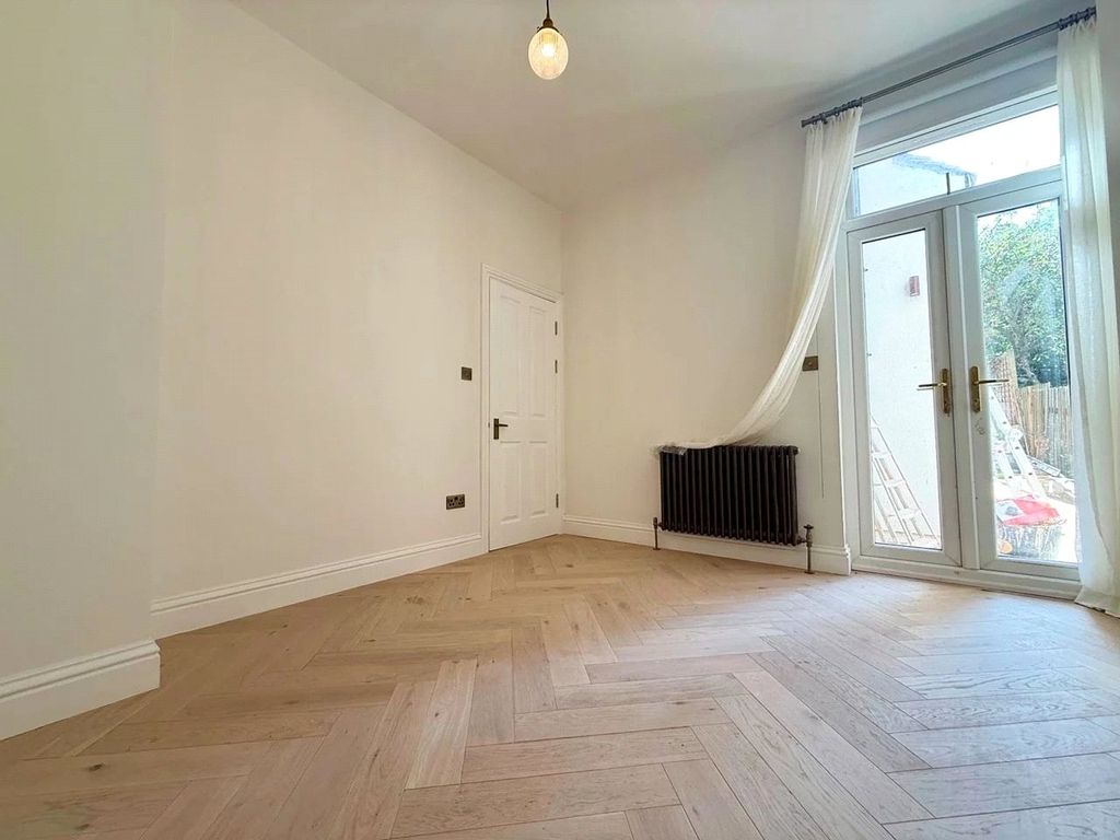 Property photo 1 of 7 Picture No. 01