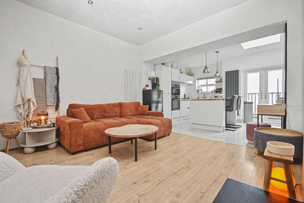 Property photo 1 of 29
