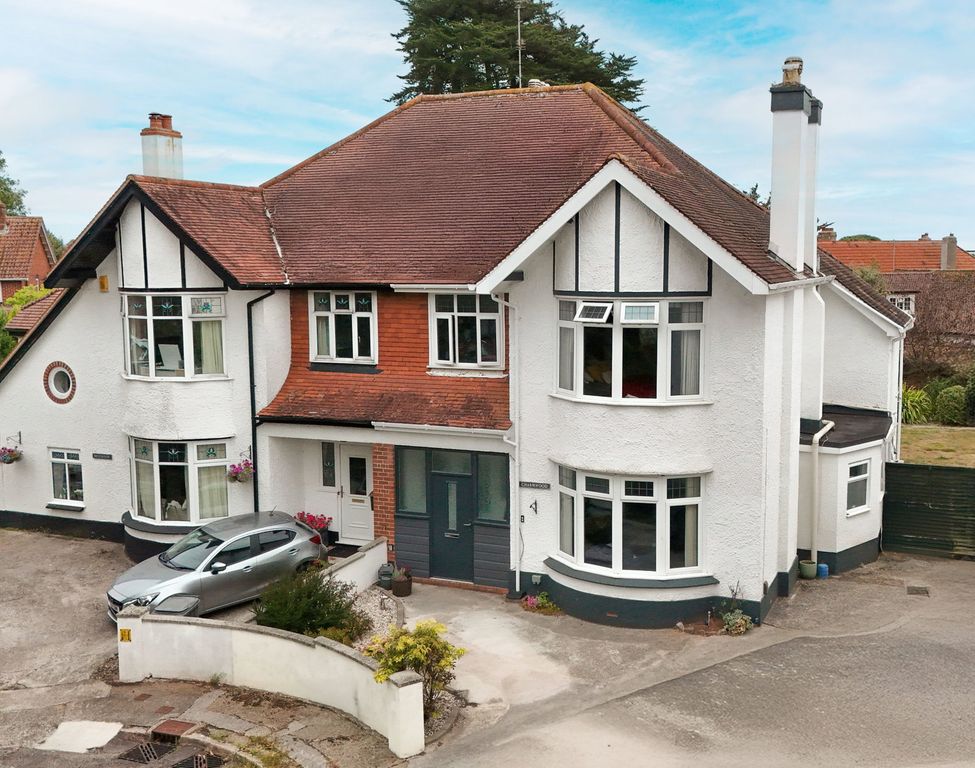 Property photo 1 of 25