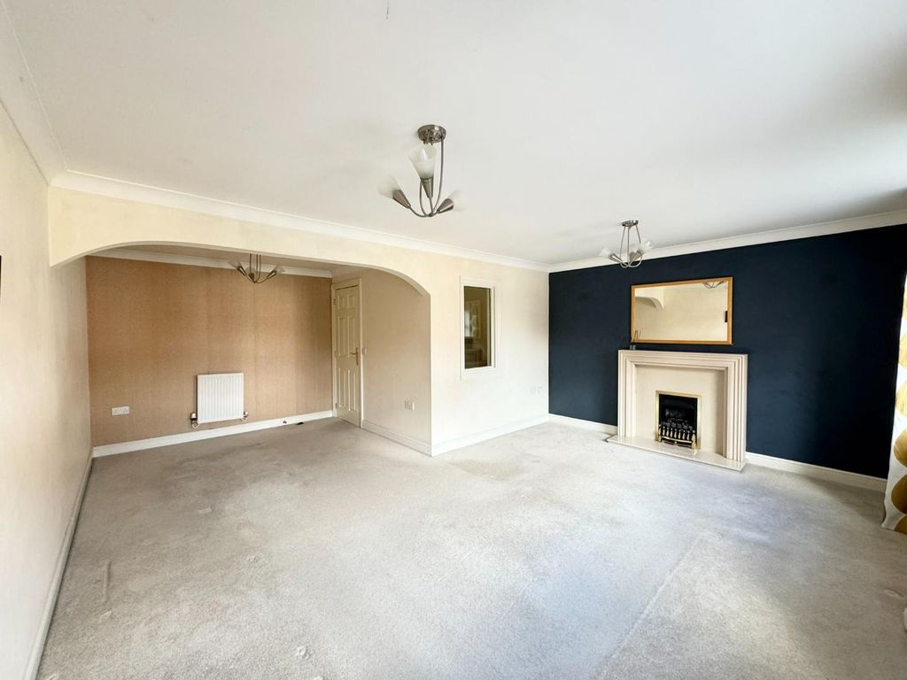 Property photo 3 of 26