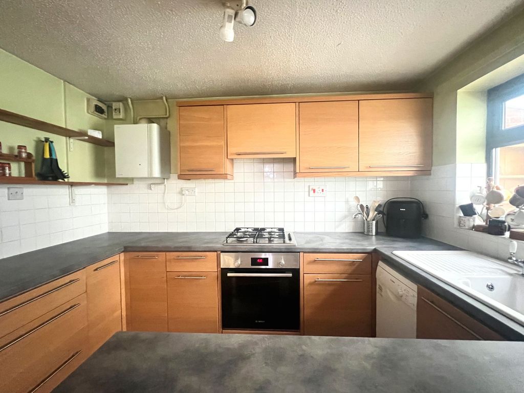 Property photo 3 of 12 Photo 10