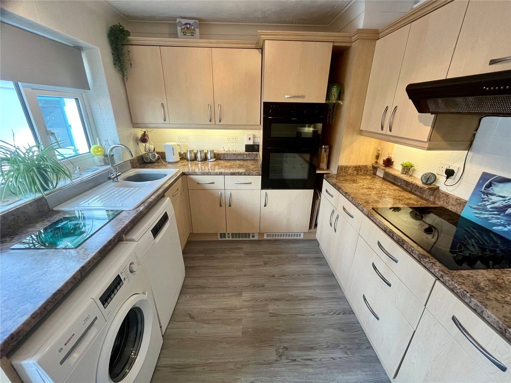 Property photo 3 of 14 Picture No. 05