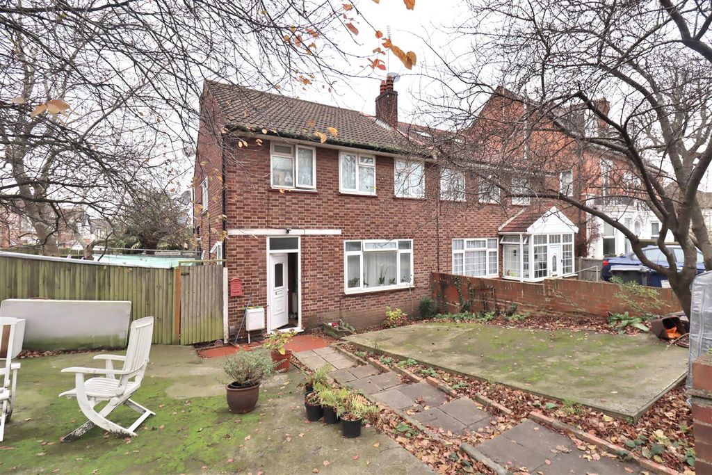 Property photo 1 of 12 Img_4025.Jpg