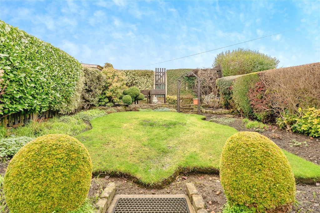 Property photo 3 of 21 Picture No. 14