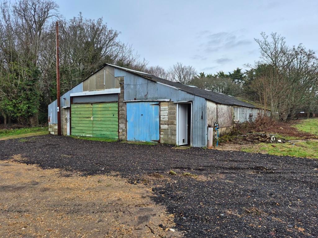 Property photo 1 of 14 Photo 33