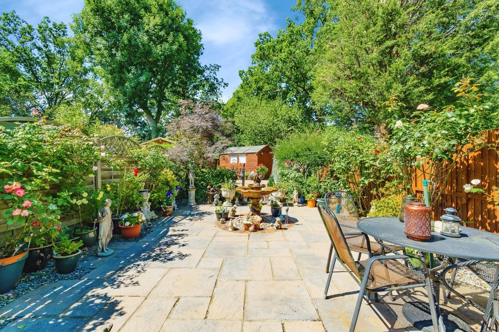 Property photo 1 of 17 Photo