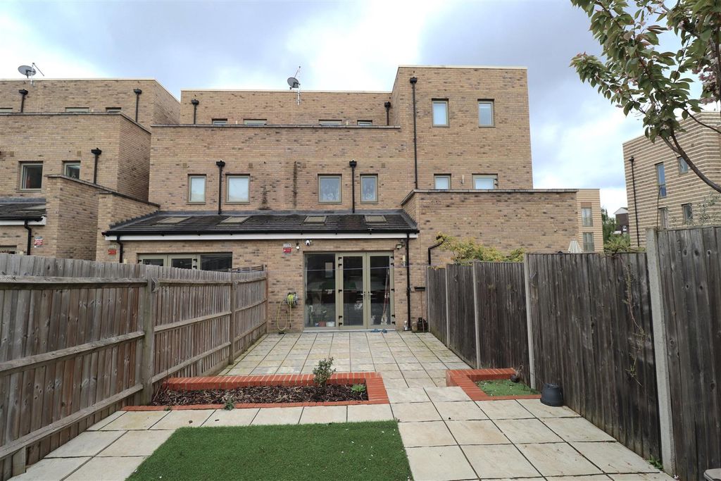 Property photo 1 of 8 Img_0128.Jpg