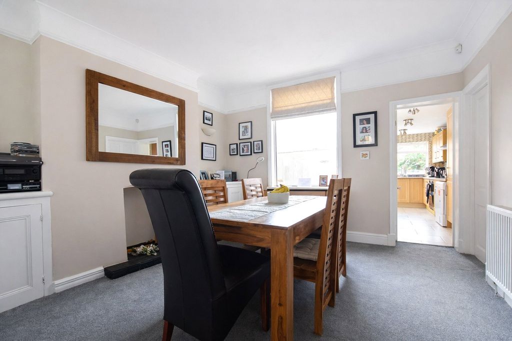 Property photo 3 of 14 Picture No. 05