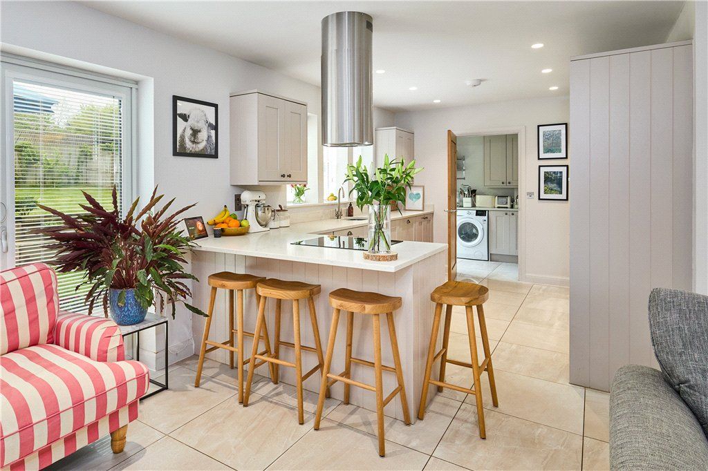 Property photo 3 of 24 Kitchen
