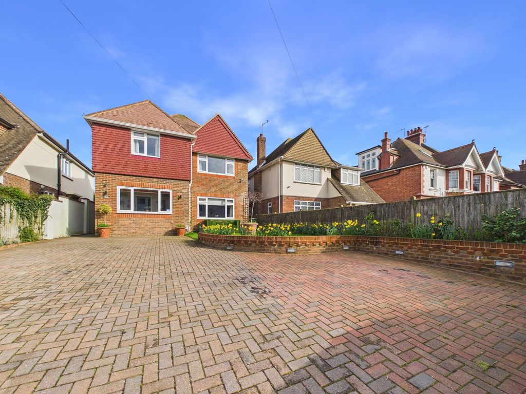 Property photo 1 of 29