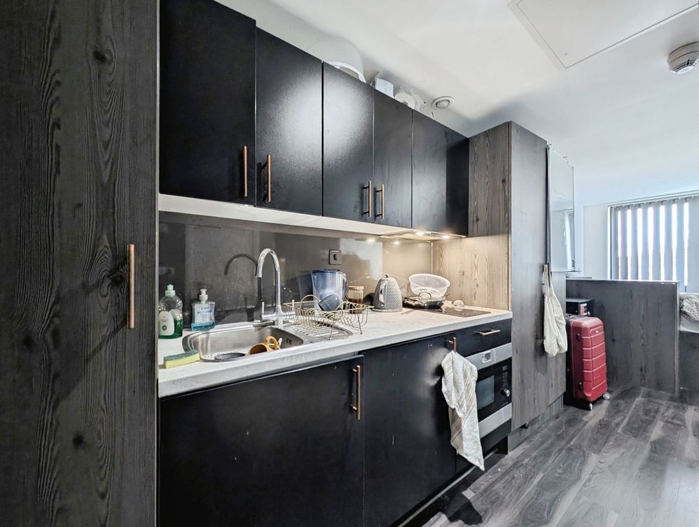 Property photo 2 of 6 Pbox-Img.Jpg