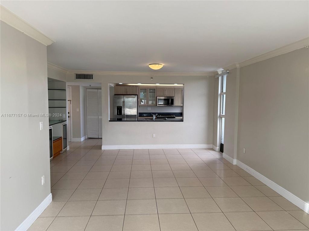 Property photo 3 of 20 <Alttext/>