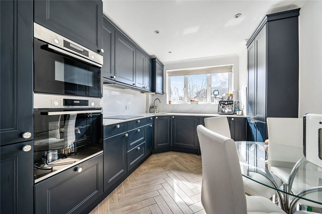 Property photo 3 of 20 Picture No. 10