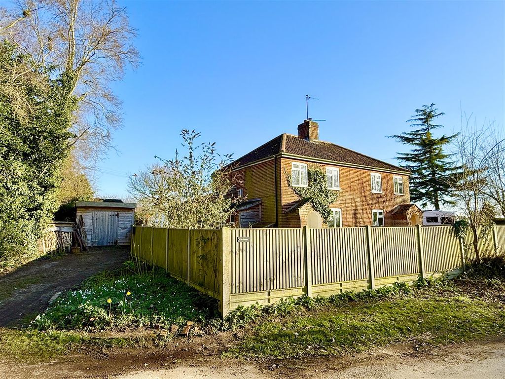 Property photo 1 of 16 Ront Aspect