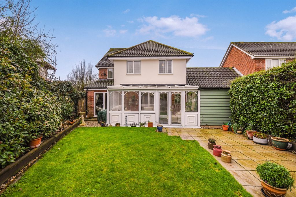 Property photo 2 of 16 Rear Garden