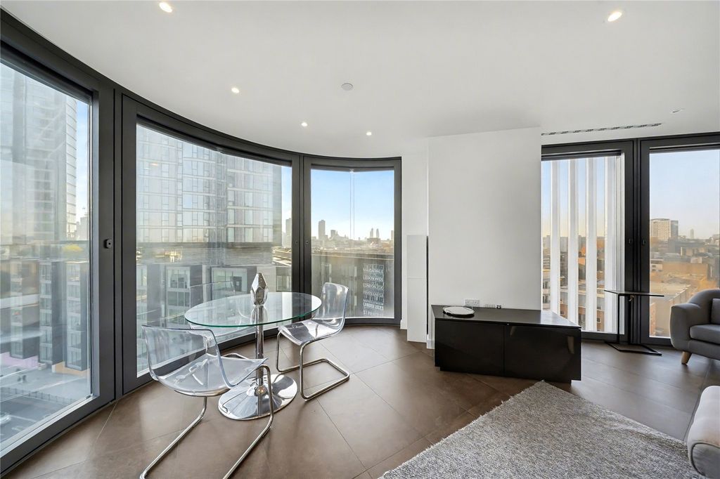 Property photo 2 of 20 Picture No. 02