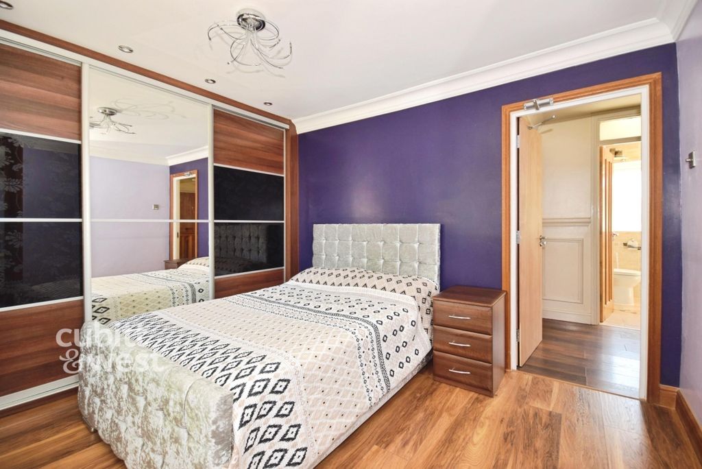 Property photo 3 of 12 Bedroom 3