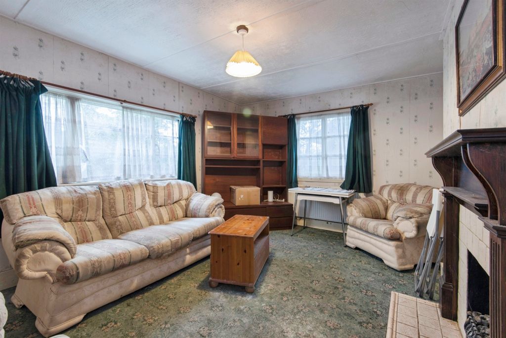 Property photo 3 of 11