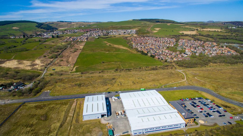 Property photo 3 of 7 Photo 4