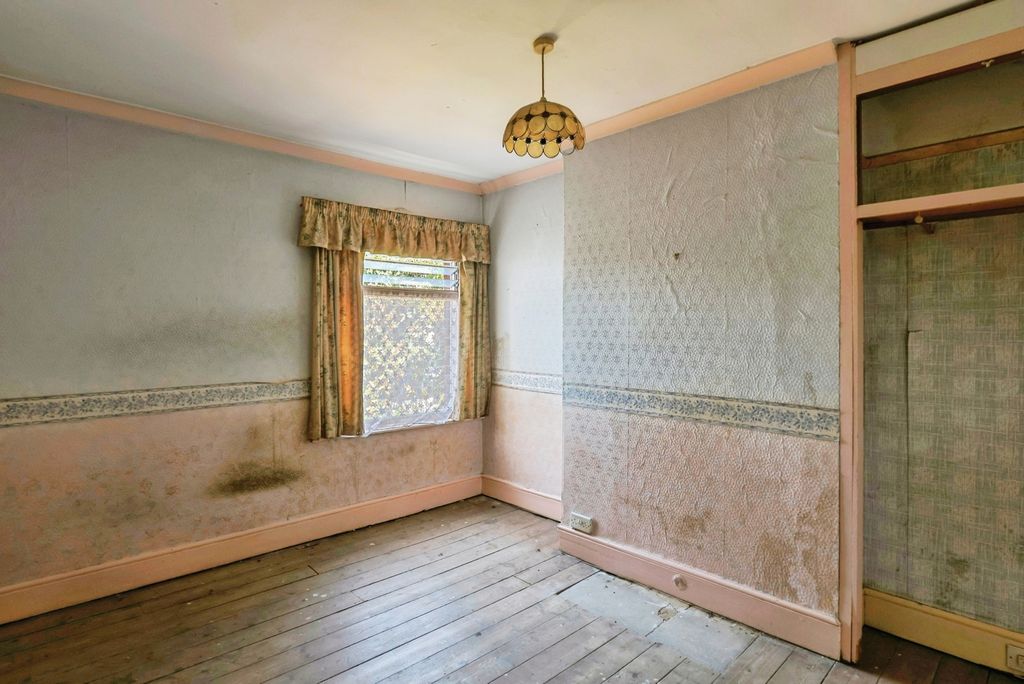 Property photo 3 of 20 Pbox-Img.Jpg