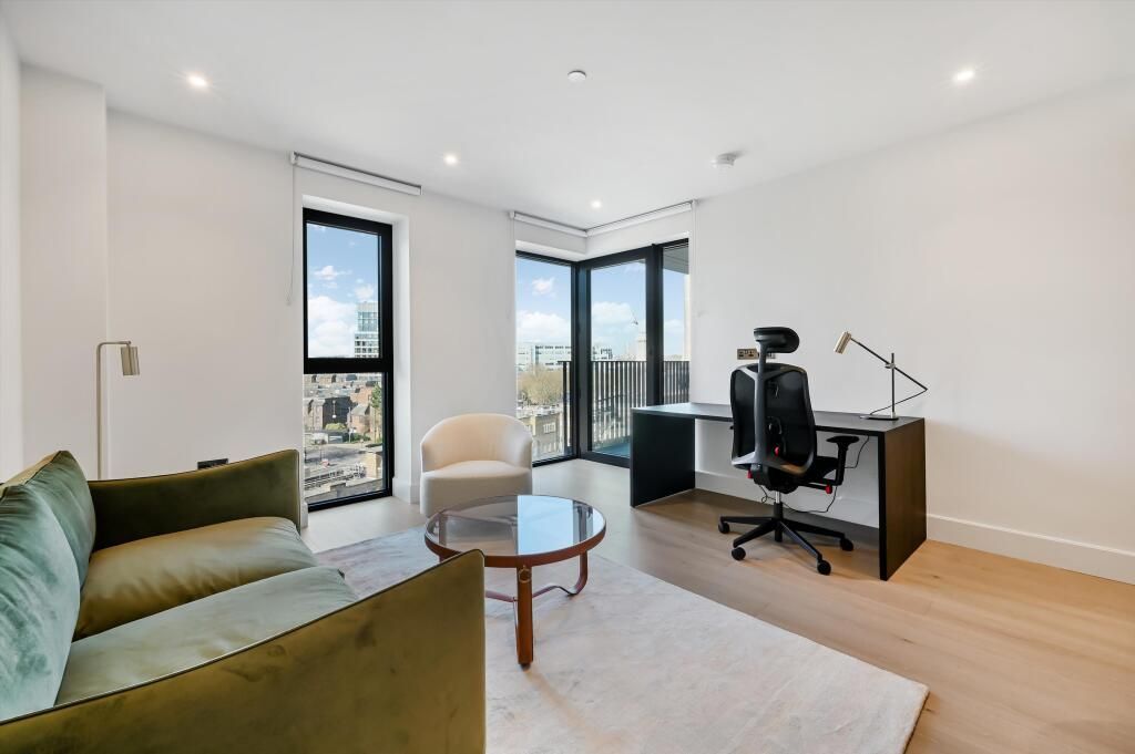 Property photo 1 of 2