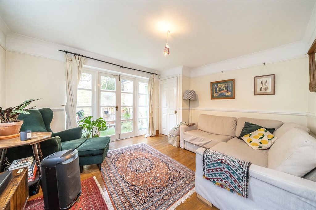 Property photo 2 of 5 Reception