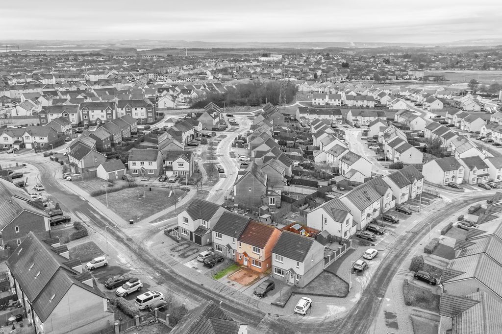 Property photo 2 of 30