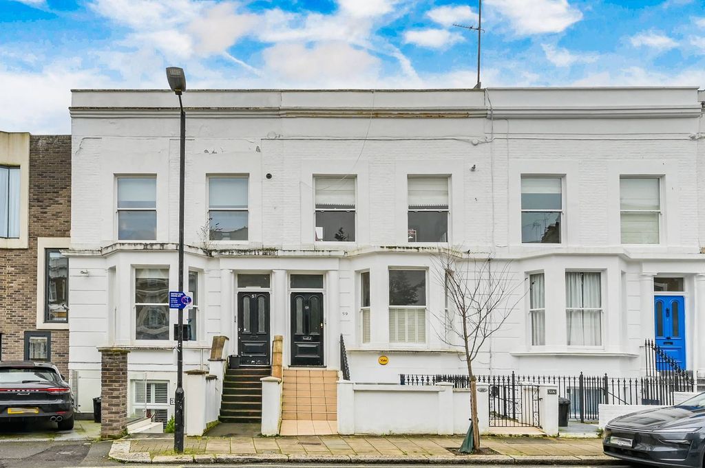 Property photo 3 of 12