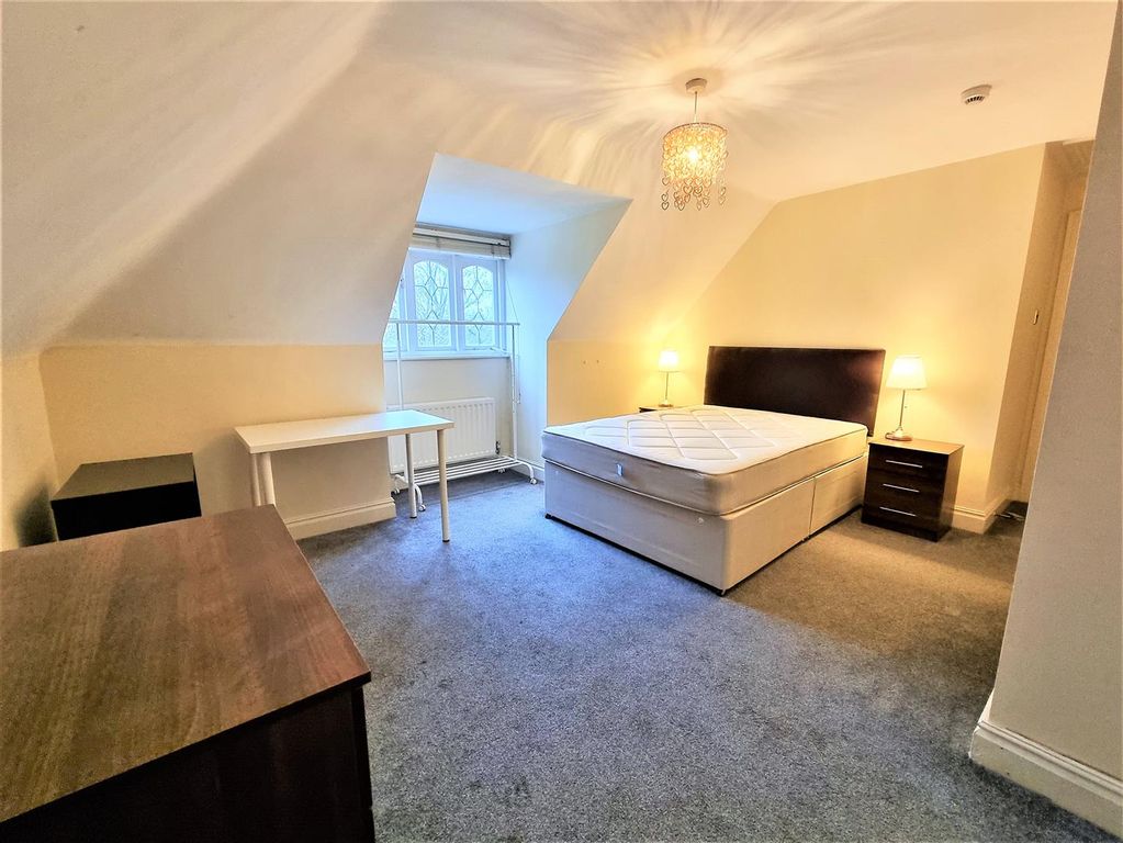 Property photo 2 of 8 3 (2).Jpg