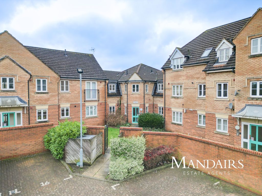 Property photo 2 of 12