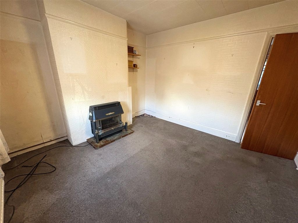 Property photo 2 of 10 Picture No. 06