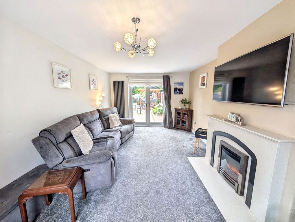 Property photo 3 of 19