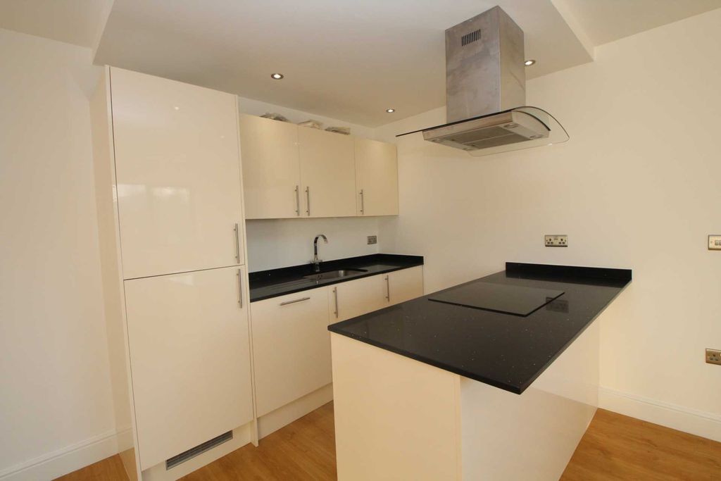 Property photo 2 of 6 Photo