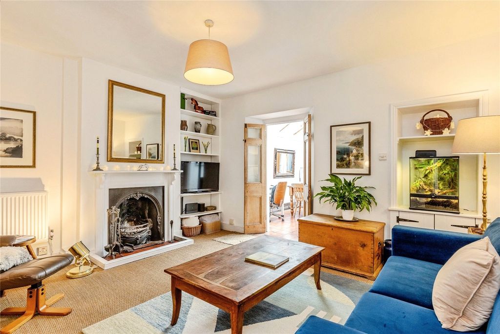 Property photo 2 of 22 Picture No. 21