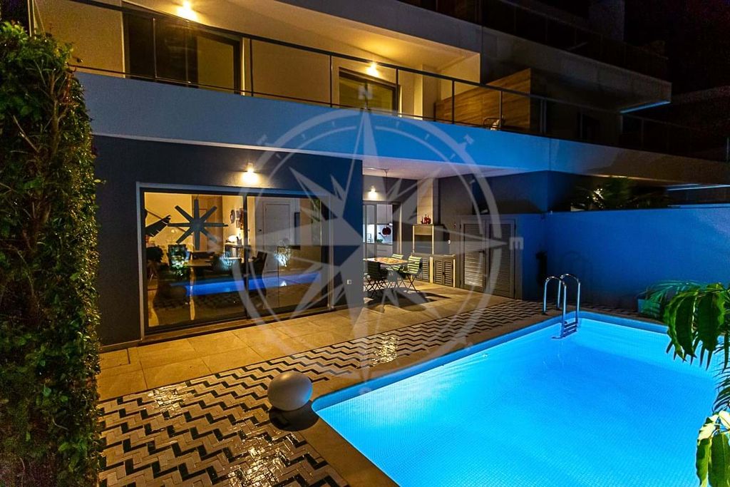 Property photo 2 of 30