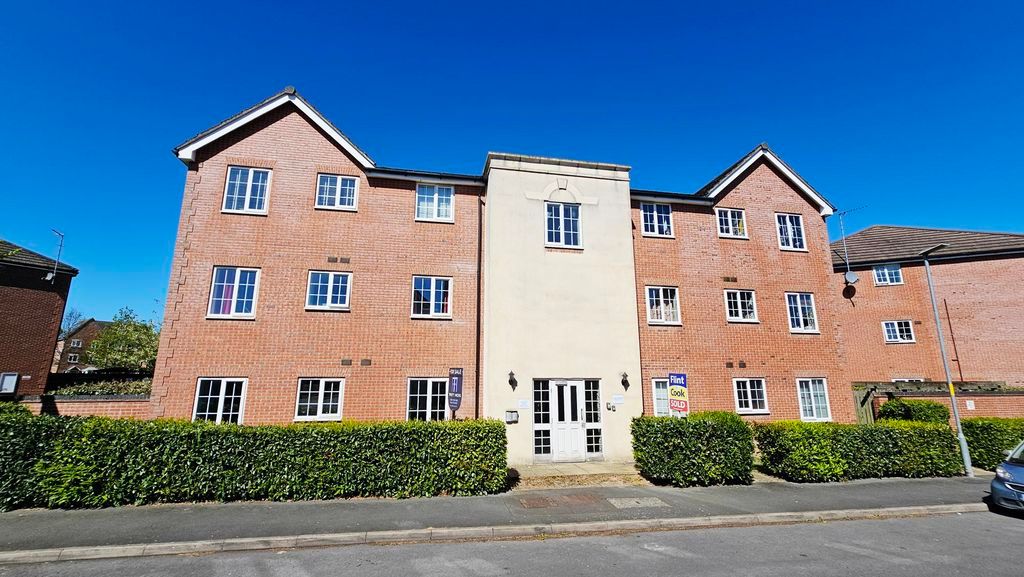 Property photo 1 of 11 Photo 7