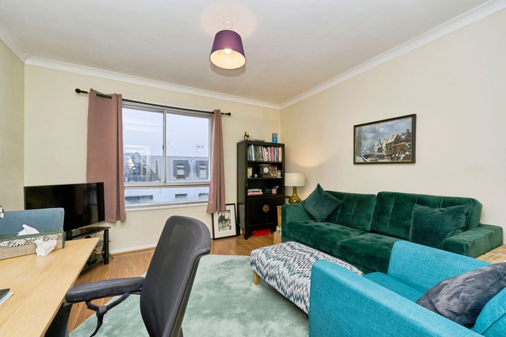 Property photo 1 of 10 Pbox-Img.Jpg