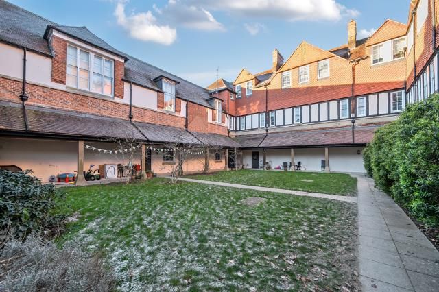 Property photo 1 of 20 External View