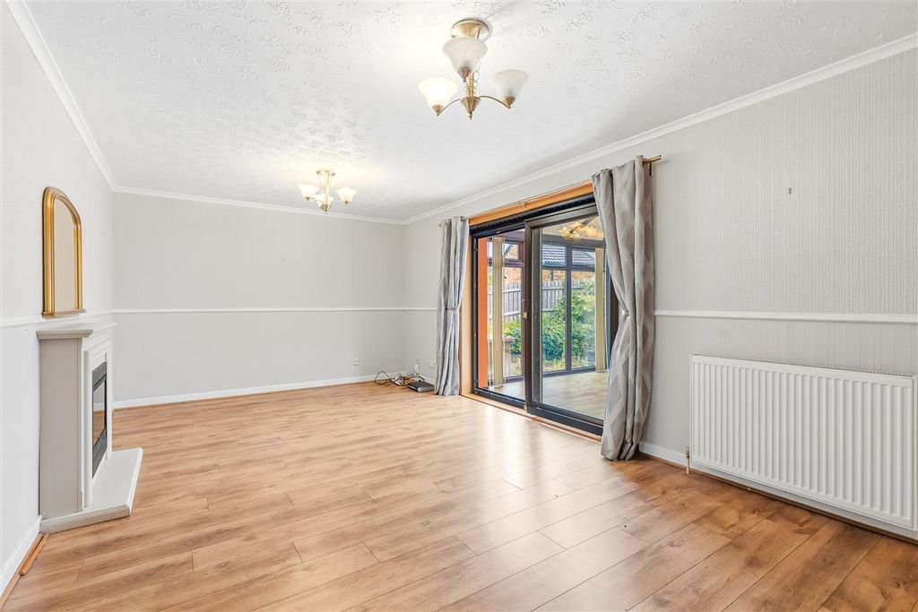 Property photo 2 of 22