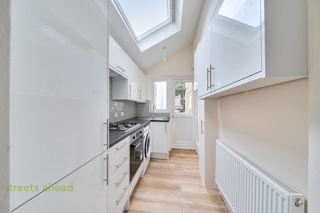 Property photo 1 of 15 E173296A-Eac6-4A3...