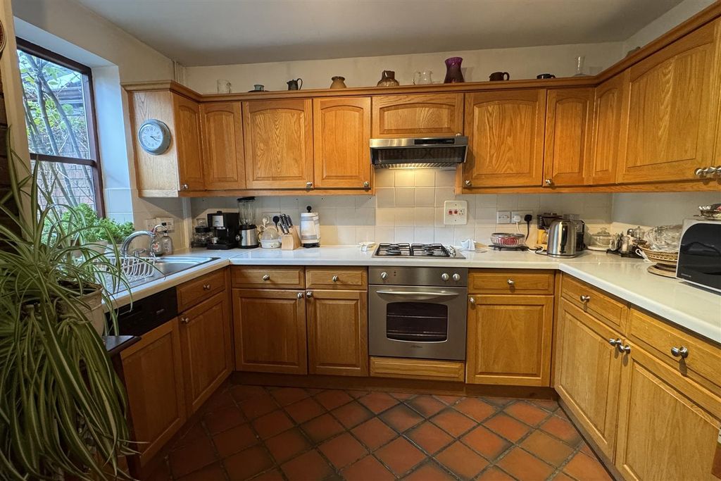 Property photo 2 of 17 Img_5146.Jpg