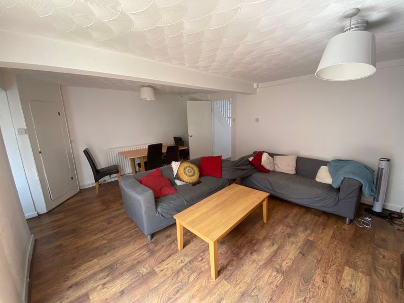 Property photo 3 of 11 Living Room