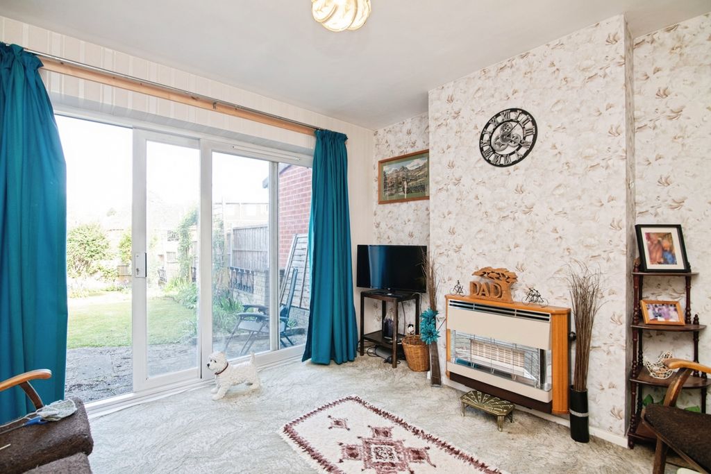 Property photo 3 of 25 Pbox-Img.Jpg