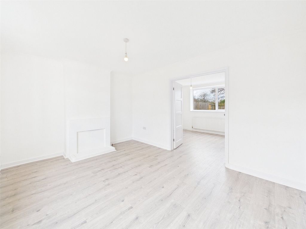 Property photo 3 of 15 Picture No. 22