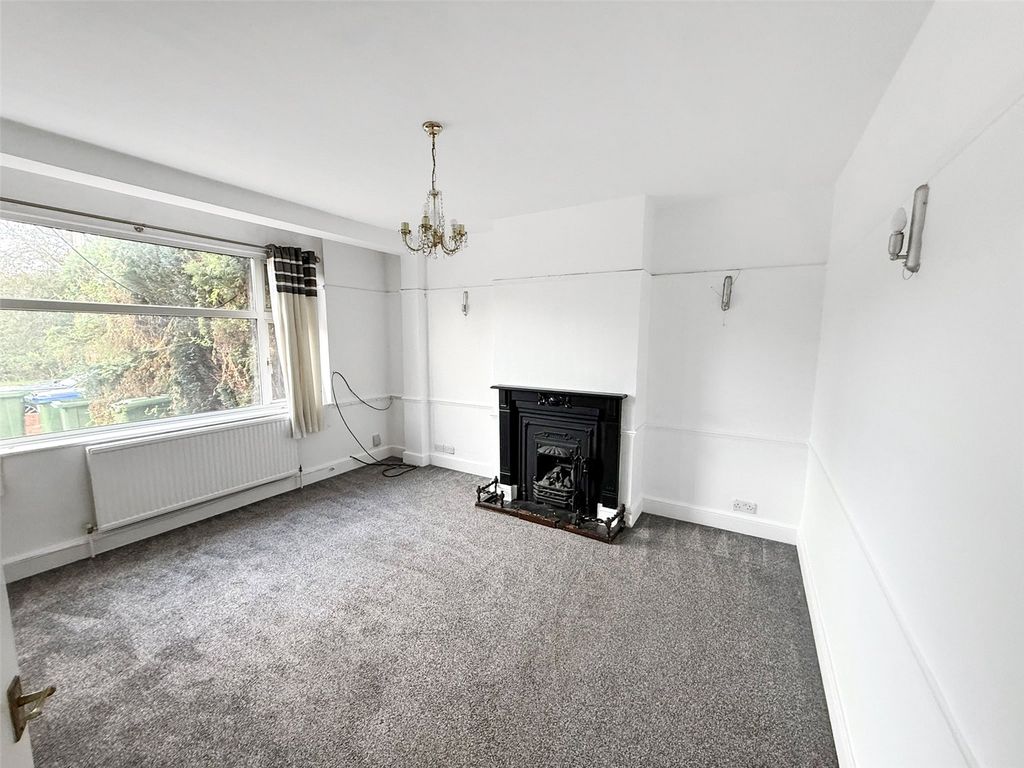Property photo 3 of 13 Living Room