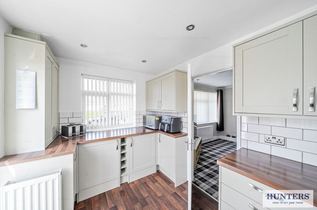 Property photo 3 of 17 958503Ed-Da77-41c2-A17E-Fcead416519A.Jpg