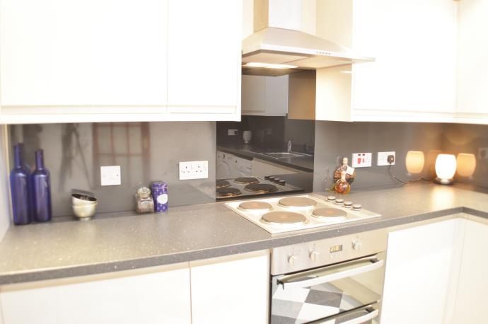 Property photo 2 of 10 Kitchen