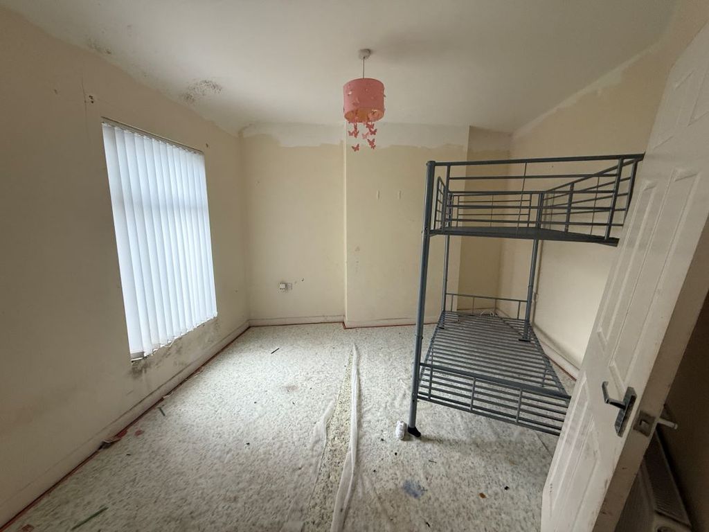 Property photo 3 of 6